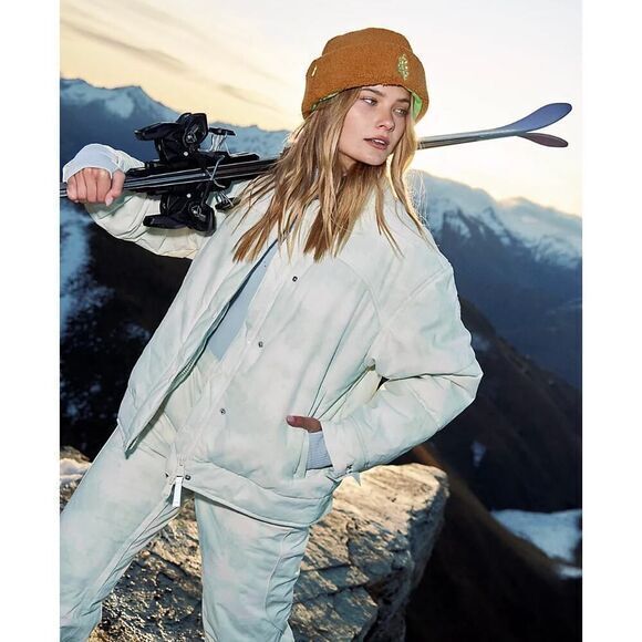 New! Free People Bunny Slope Printed Puffer‎ ski jacket, size XS - Picture 1 of 16